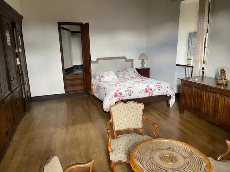 Château - 585 m² - 20 pièces