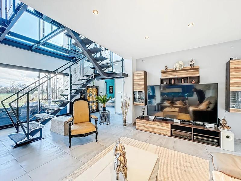 Propriété - 260 m² - 10 pièces