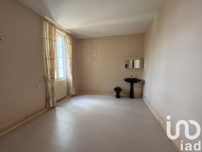 Maison - 330 m² - 9 pièces