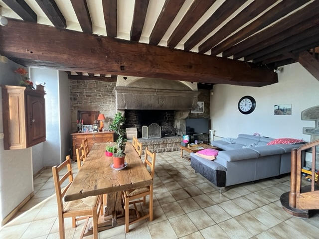Maison - 190 m² - 7 pièces
