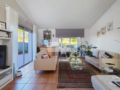 Villa - 152 m² - 8 pièces