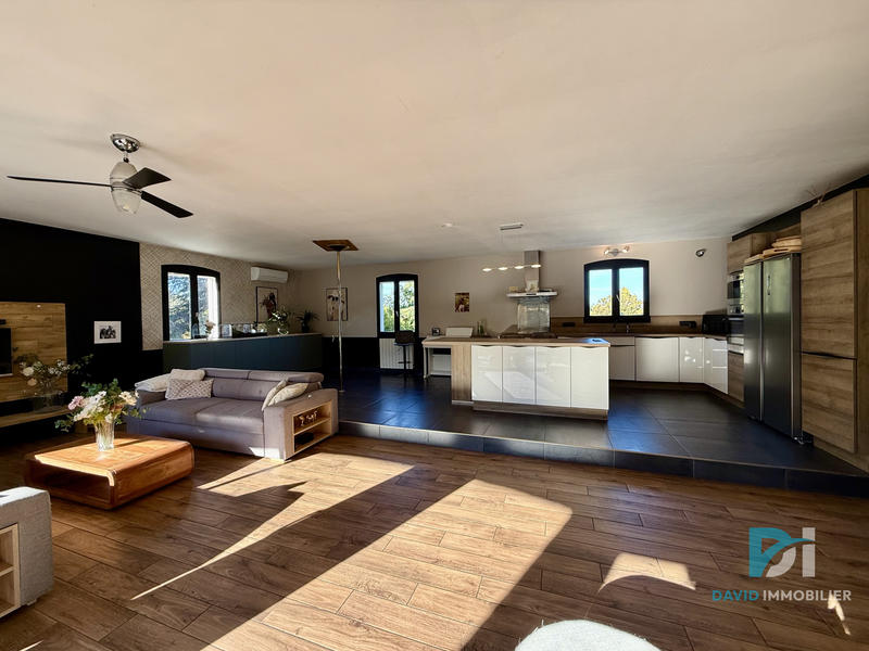 Maison - 138 m² - 5 pièces