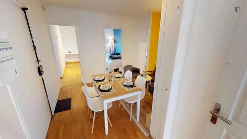 Chambre - 14 m² - 4 pièces