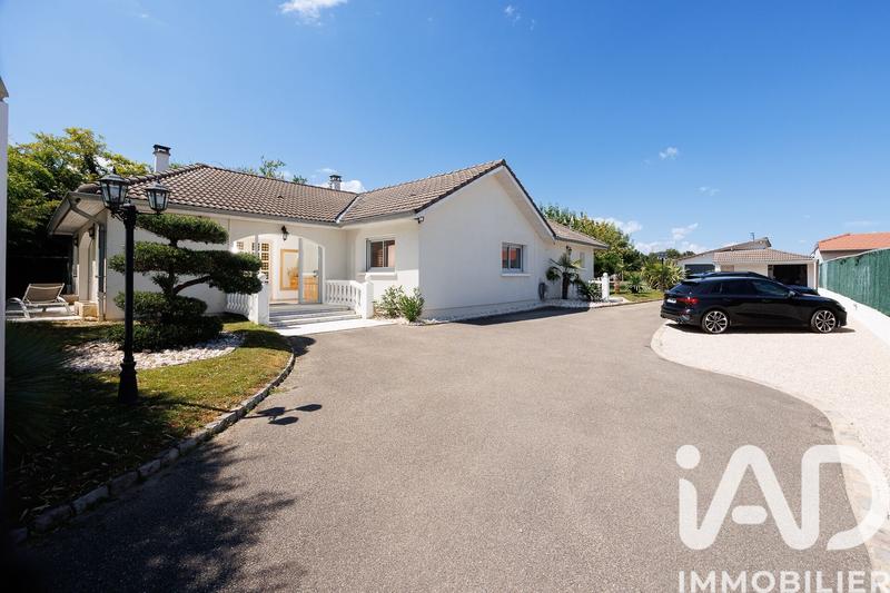 Maison - 185 m² - 4 pièces