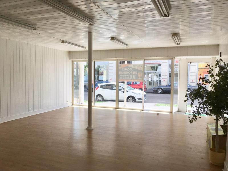 Local commercial - 145 m²