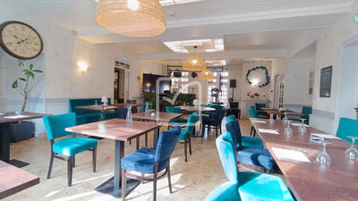 Local commercial - 670 m² - 22 pièces