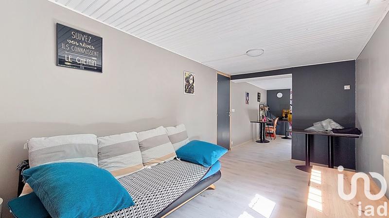 Maison - 246 m² - 7 pièces