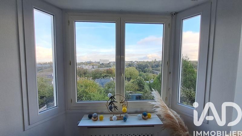 Maison de ville - 211 m² - 9 pièces