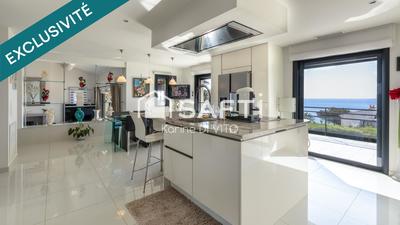 Maison - 136 m² - 6 pièces