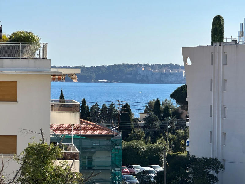 Appartement - 96 m² - 4 pièces