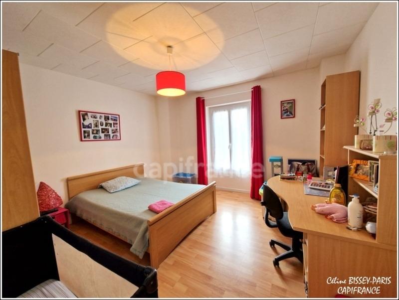 Maison - 208 m² - 7 pièces