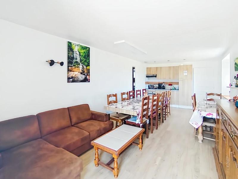 Maison - 300 m² - 9 pièces