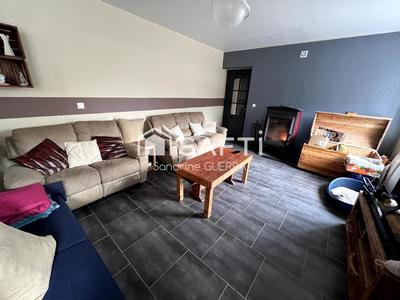 Maison - 227 m² - 9 pièces