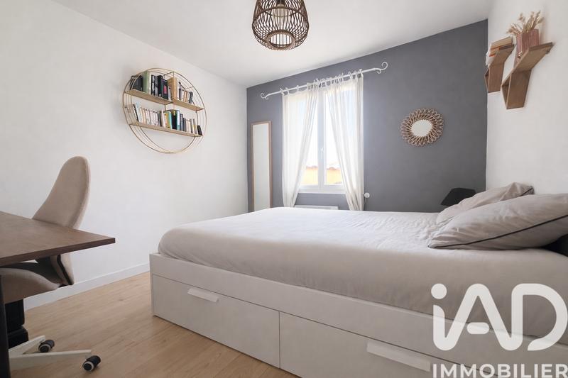 Maison - 102 m² - 5 pièces