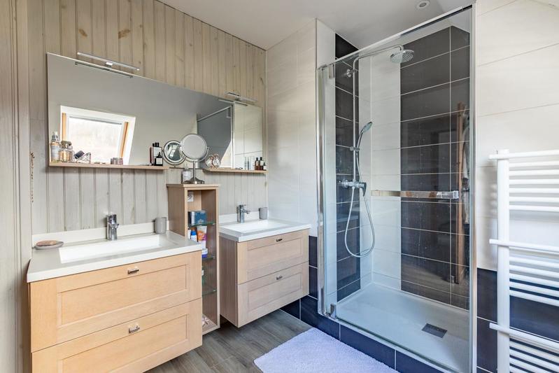 Maison - 99 m² - 4 pièces