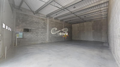 Local d'activités - 178 m² - 1 pièce