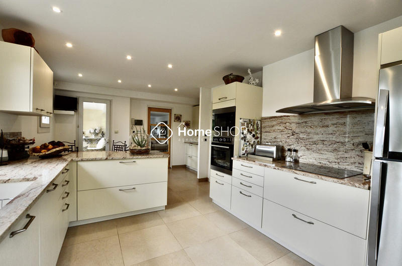 Mas - 510 m² - 10 pièces