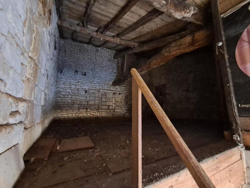 Parking / Garage - 50 m²