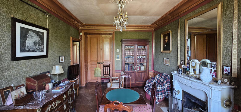 Propriété - 348 m² - 13 pièces