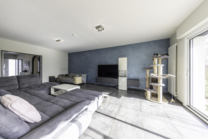 Maison - 252 m² - 7 pièces