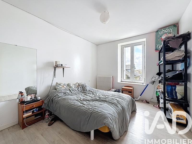 Immeuble - 83 m² - 3 pièces