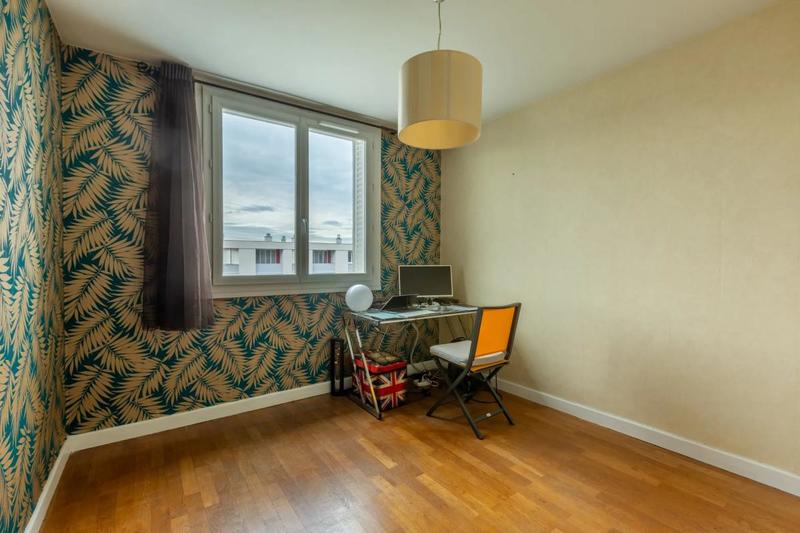 Appartement - 82 m² - 4 pièces