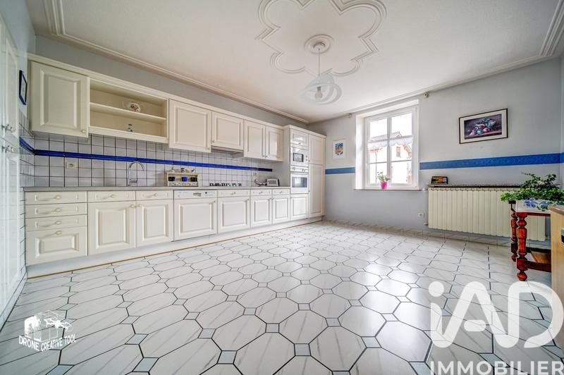 Maison - 269 m² - 10 pièces