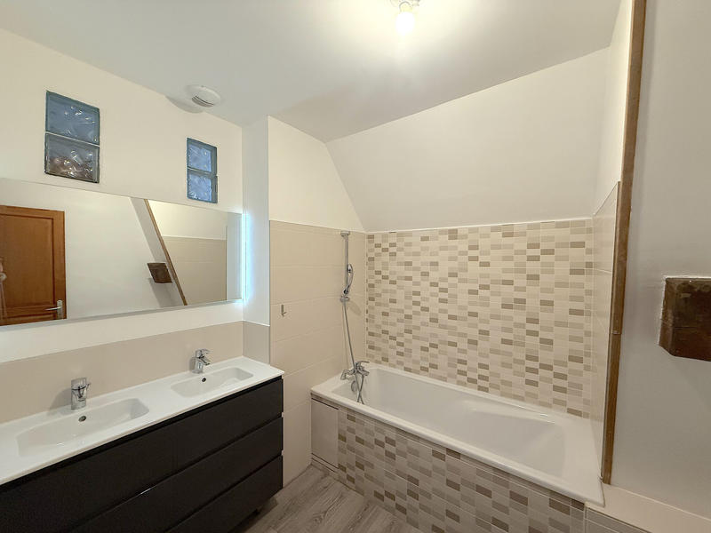 Appartement - 113 m² - 4 pièces