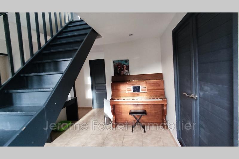 Maison - 256 m² - 7 pièces