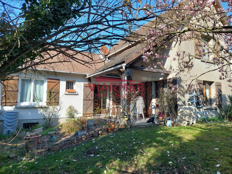 Maison - 138 m² - 6 pièces