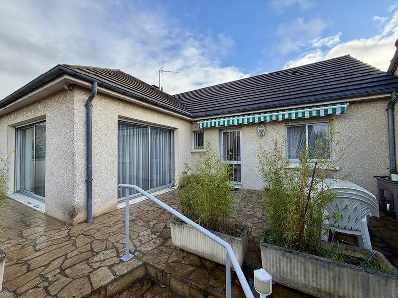 Maison traditionnelle - 91 m² - 4 pièces