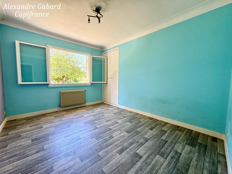 Maison - 206 m² - 9 pièces