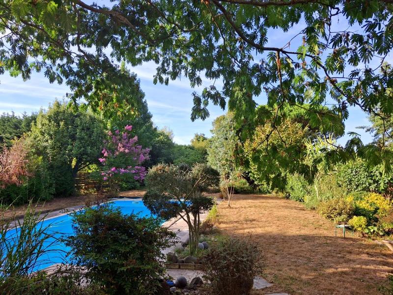 Maison - 182 m² - 10 pièces