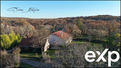 Maison - 140 m² - 4 pièces