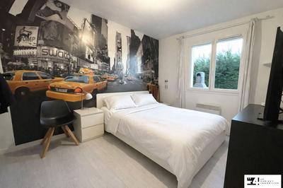 Maison traditionnelle - 93 m² - 5 pièces