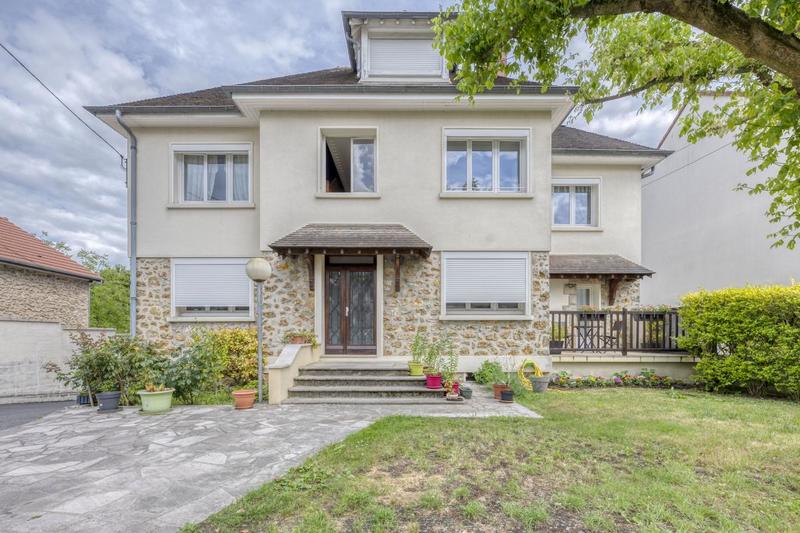 Appartement - 95 m² - 4 pièces