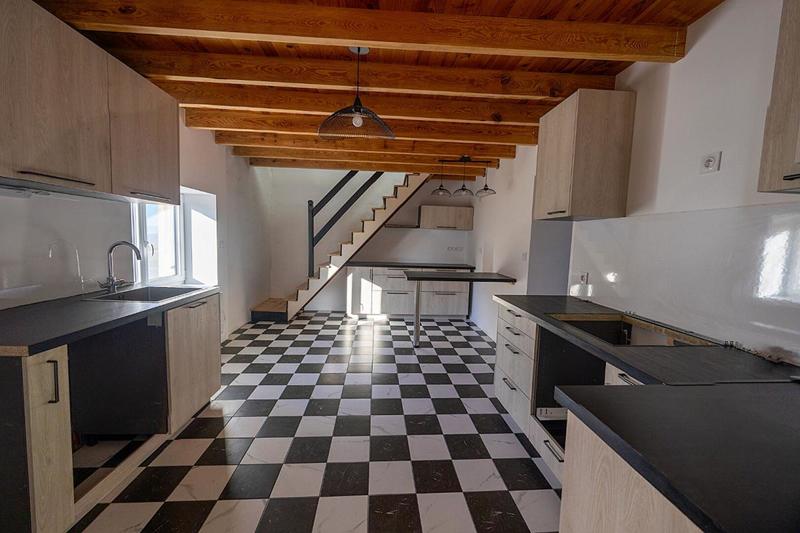 Maison - 150 m² - 4 pièces