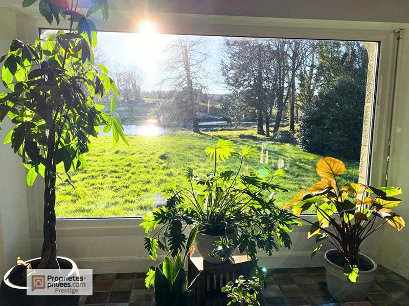 Maison - 233 m² - 8 pièces