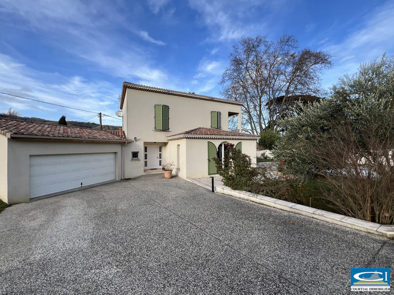 Villa - 189 m² - 7 pièces