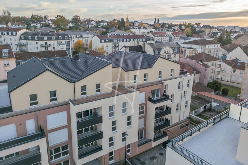 Appartement - 105 m² - 5 pièces