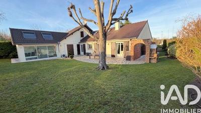 Maison - 166 m² - 8 pièces