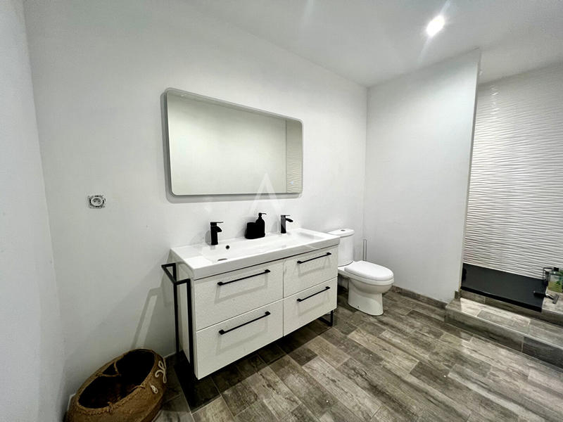 Maison - 277 m² - 6 pièces