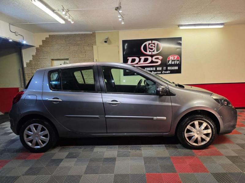 Renault Clio III 1.2 l Gps Regul Clim Distri Neuve