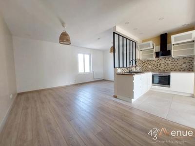 Appartement - 84 m² - 4 pièces