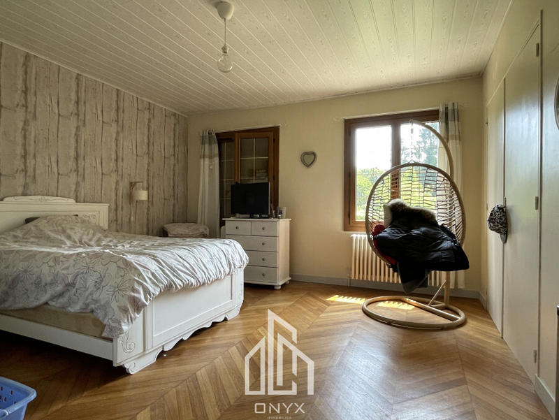 Maison - 182 m² - 8 pièces