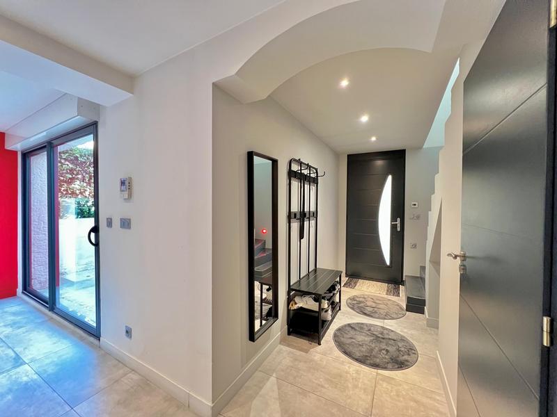 Maison - 96 m² - 4 pièces