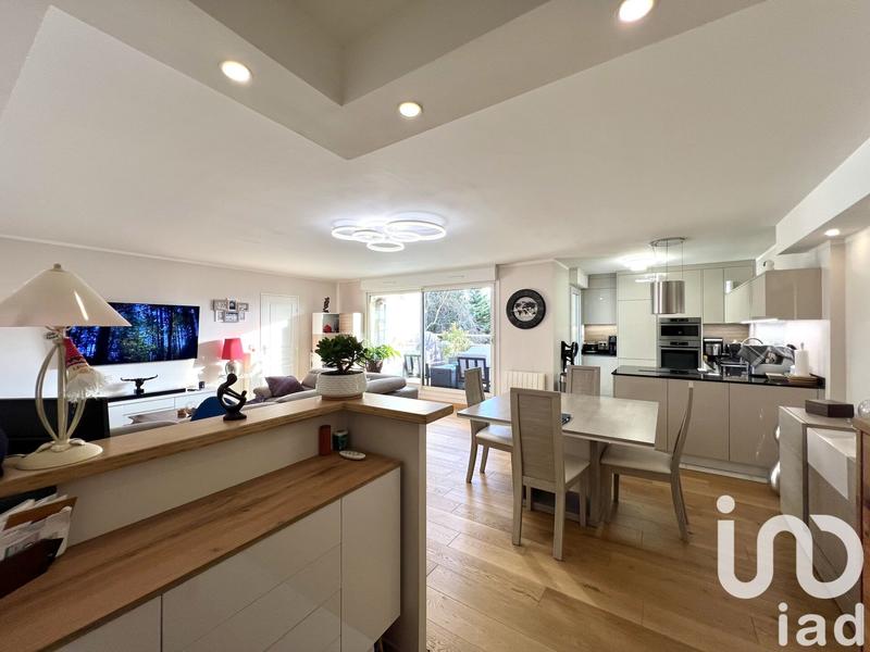 Appartement - 77 m² - 3 pièces