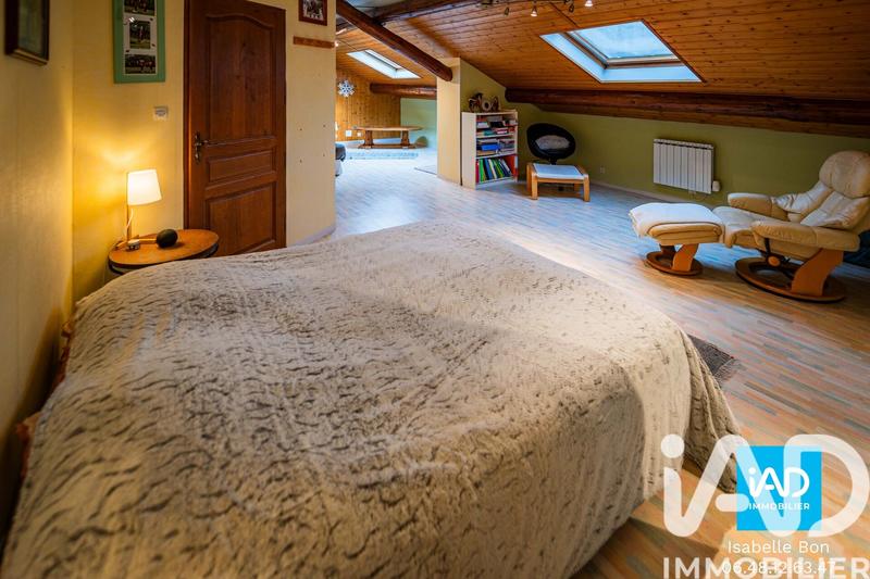 Maison de village - 321 m² - 8 pièces