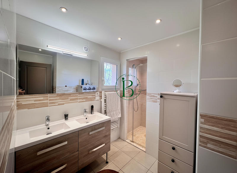 Villa - 123 m² - 5 pièces