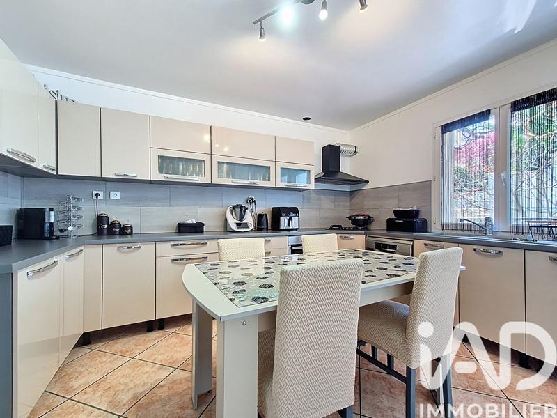 Maison - 163 m² - 5 pièces